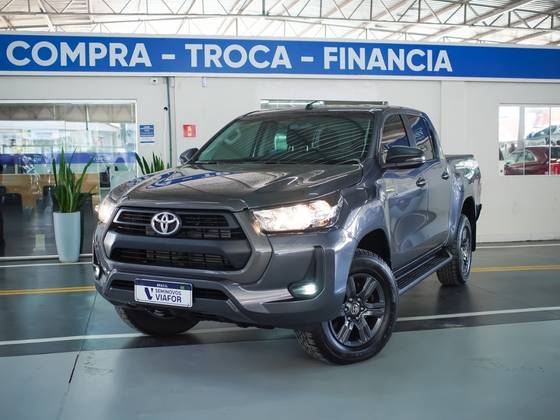 TOYOTA HILUX 2.8 D-4D TURBO DIESEL CD SR 4X4 AUTOMÁTICO TOYOTA HILUX 2.8 D-4D TURBO DIESEL CD SR 4X4 AUTOMÁTICO